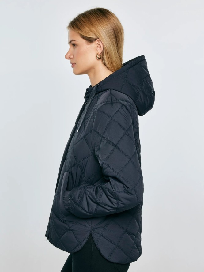 Kurtka damska pikowana z kapturem czarna Wynterina 906