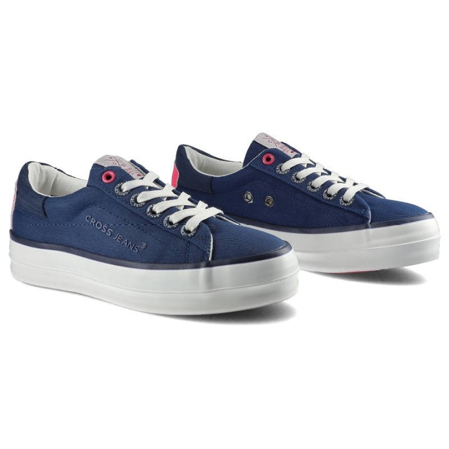 Trampki damskie Cross Jeans, z materiału tekstylnego o drobnym splocie z klasycznym sznurowaniem wzmocnioną strefą pięty oraz podwyższoną płaską pode