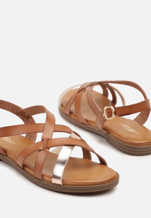 Brązowe Sandały z Ozdobnymi Paskami Wionne