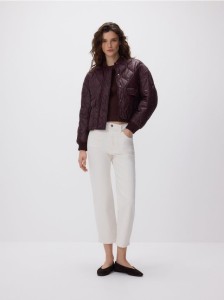 Pikowana kurtka - mahoniowy