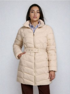 Pikowana kurtka z kapturem - kremowy