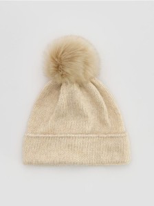 Czapka beanie z pomponem - kremowy