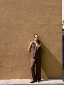 Luźne spodnie z wiskozą - brązowy