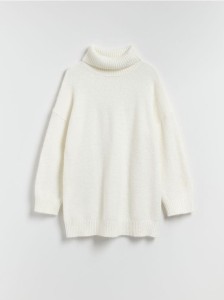 Długi sweter z golfem - złamana biel