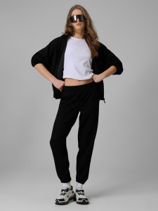 4F Spodnie dresowe joggery damskie - czarne L