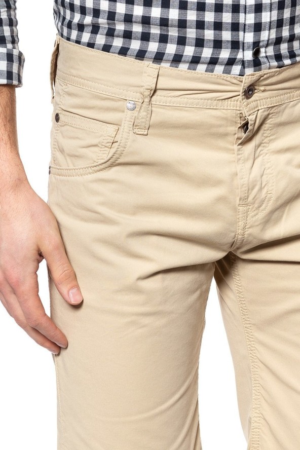 SPODENKI MUSTANG Chicago Short Humus 1006815 3266