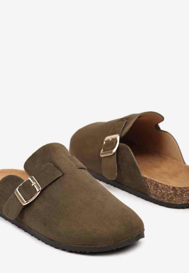 Zielone Klapki z Ozdobnym Paskiem i Klamrą Calevelis