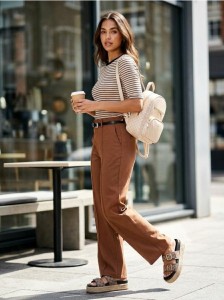 Bawełniana koszulka w paski - kremowy