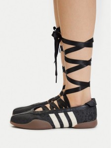 adidas Baleriny Liberty London IH6916 Czarny