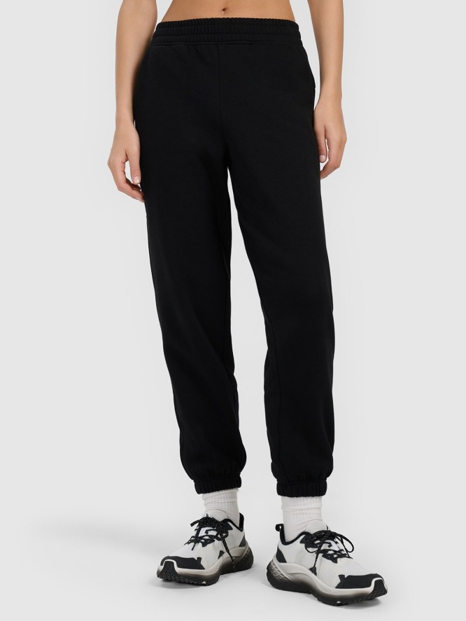 4F Spodnie dresowe joggery damskie - czarne S