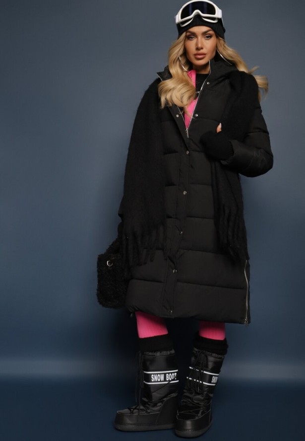 Czarna Pikowana Długa Kurtka z Kapturem i Napami Tisima