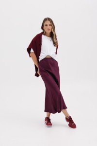 SATYNOWA SPÓDNICA JULITA BORDOWA XS - Flawless