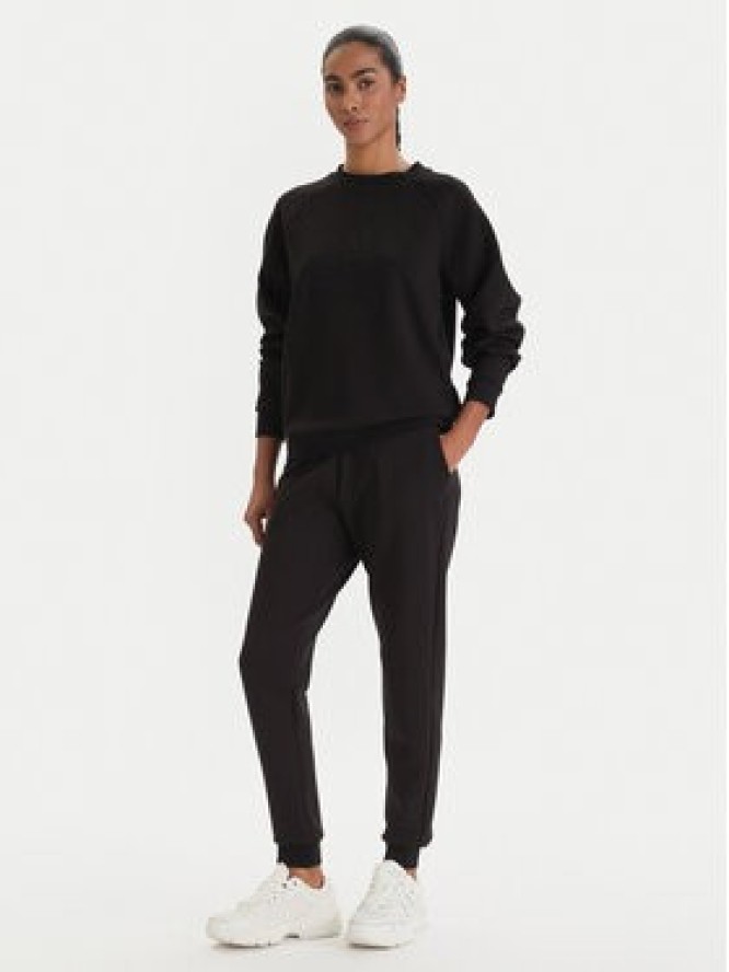 Armani Exchange Spodnie dresowe XW000828 AF13397 UC001 Czarny Regular Fit