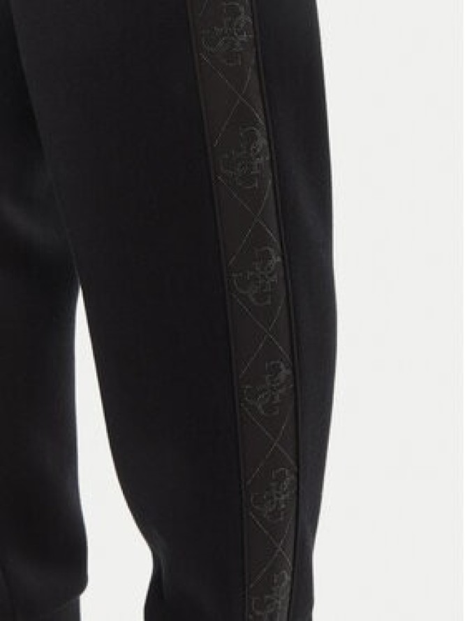 Guess Spodnie dresowe W5YB11 KBYE2 Czarny Regular Fit