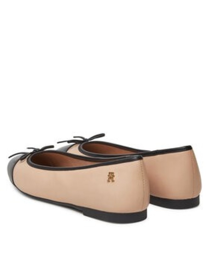 Tommy Hilfiger Baleriny Toe Cap Leather Ballerina FW0FW08759 Écru