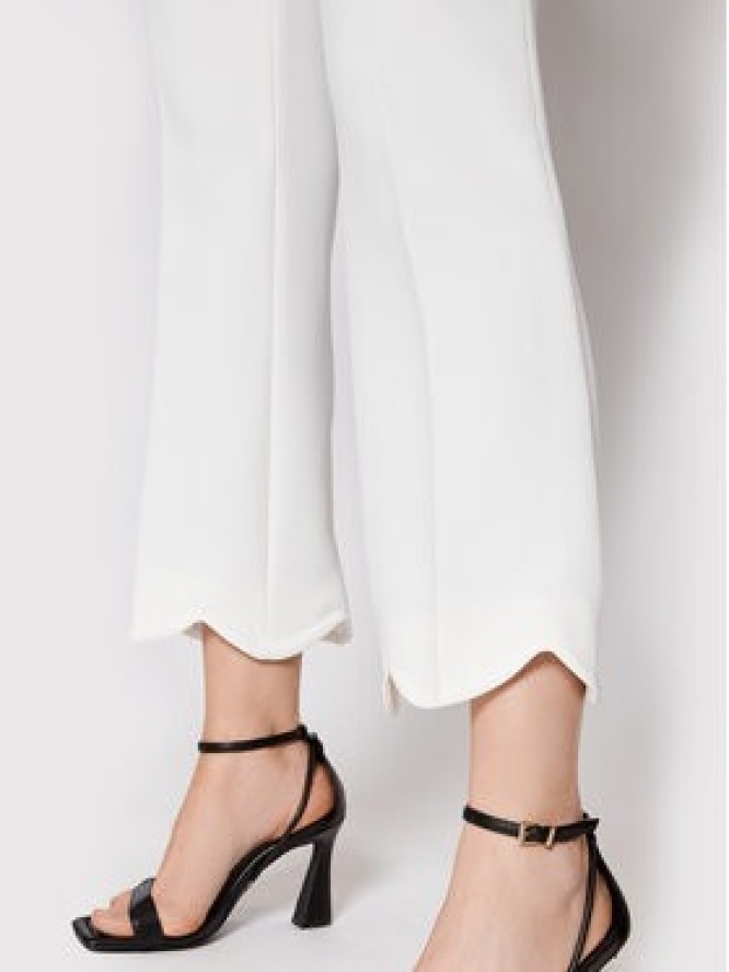 Babylon Spodnie materiałowe P_MF0602 Biały Regular Fit