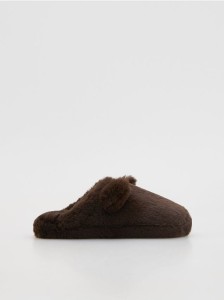 Miękkie kapcie - brązowy