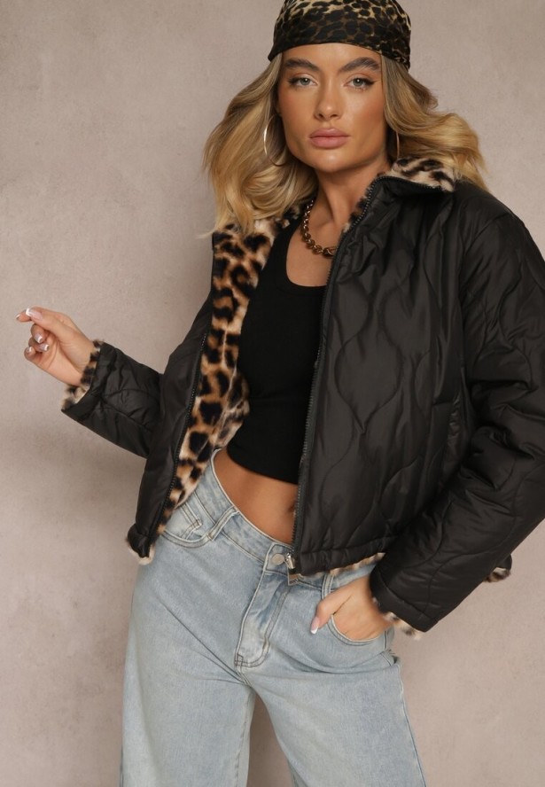 Czarna Dwustronna Kurtka z Pikowanymi Przeszyciami i Futerkiem w Panterkowy Wzór Cesita