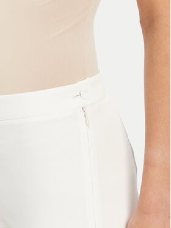 Patrizia Pepe Spodnie materiałowe 2P1683 A411 Biały Regular Fit