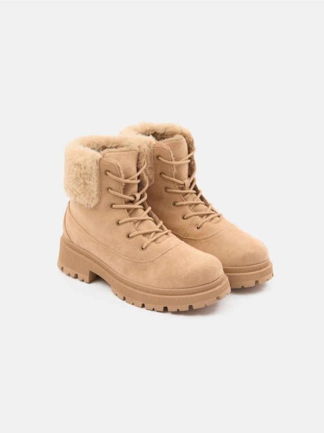 Sznurowane botki za kostkę - beżowy