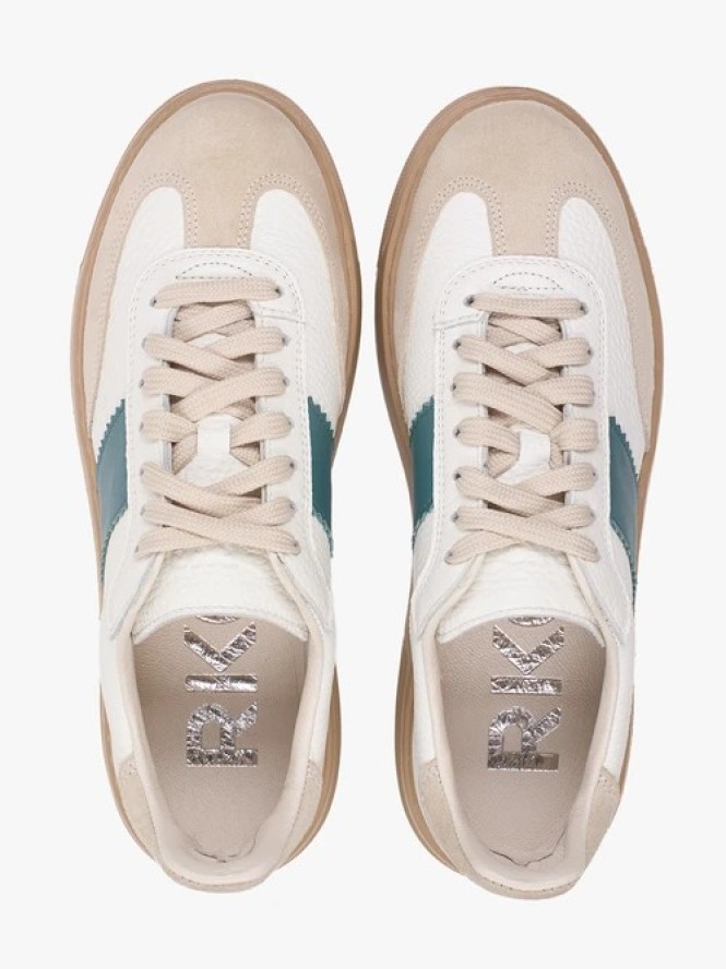 Sneakersy z zielonym akcentem