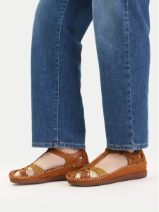 Pikolinos Sandały W8K-0705C1 Żółty