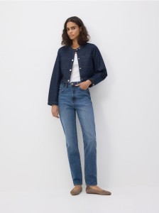 Jeansy mom fit slim z dłuższą nogawką - granatowy