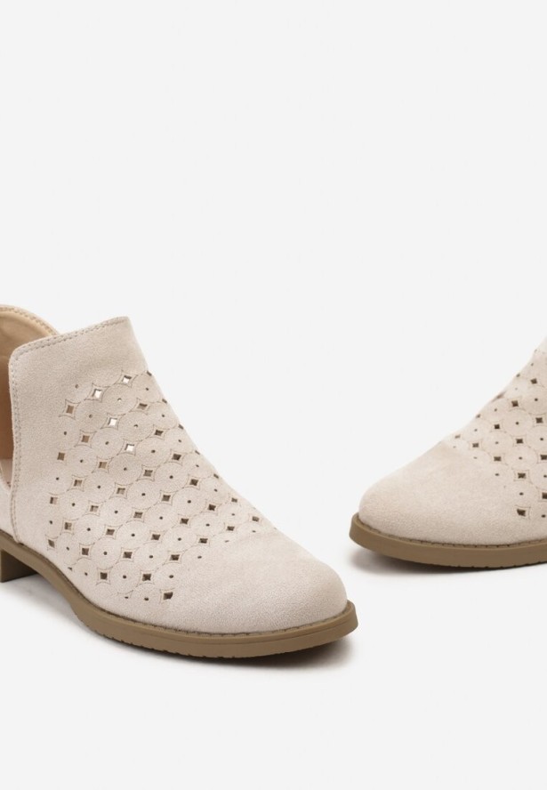 Beżowe Ażurowe Botki Sztyblety z Ozdobnym Rozcięciem Aleraa