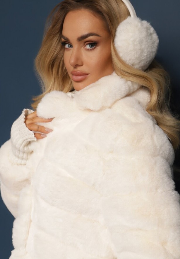 Jasnobeżowa Futrzana Kurtka z Wywiniętym Kołnierzem Snaline