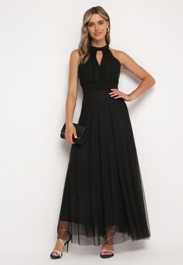 Czarna Wieczorowa Sukienka ze Stójką Wiązana w Talii Ozdobiona Siateczką Nestasoni