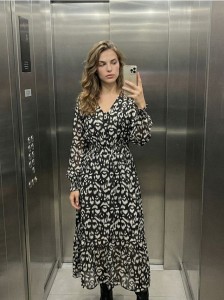 Sukienka midi - wielobarwny