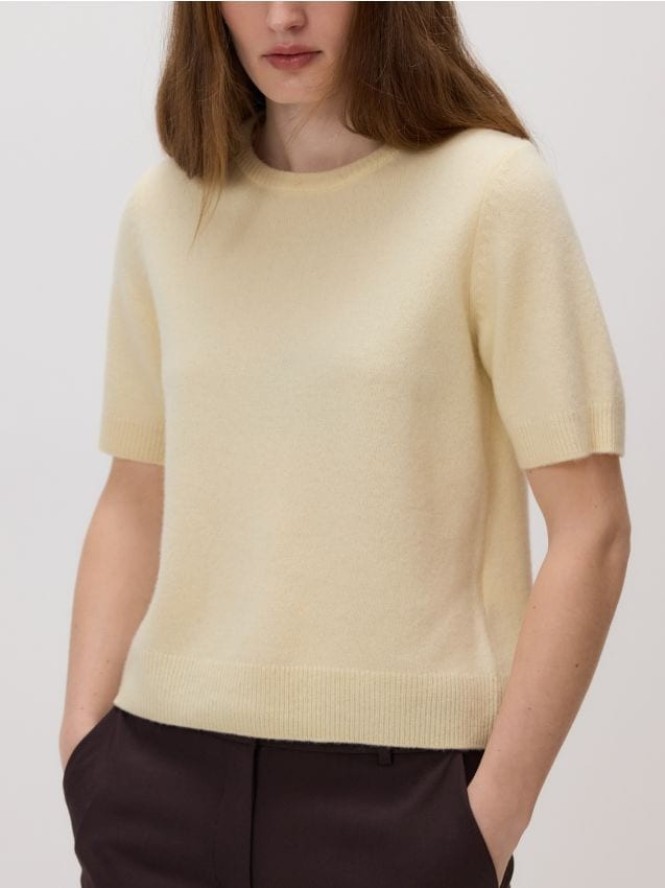 Wełniany sweter - jasnożółty