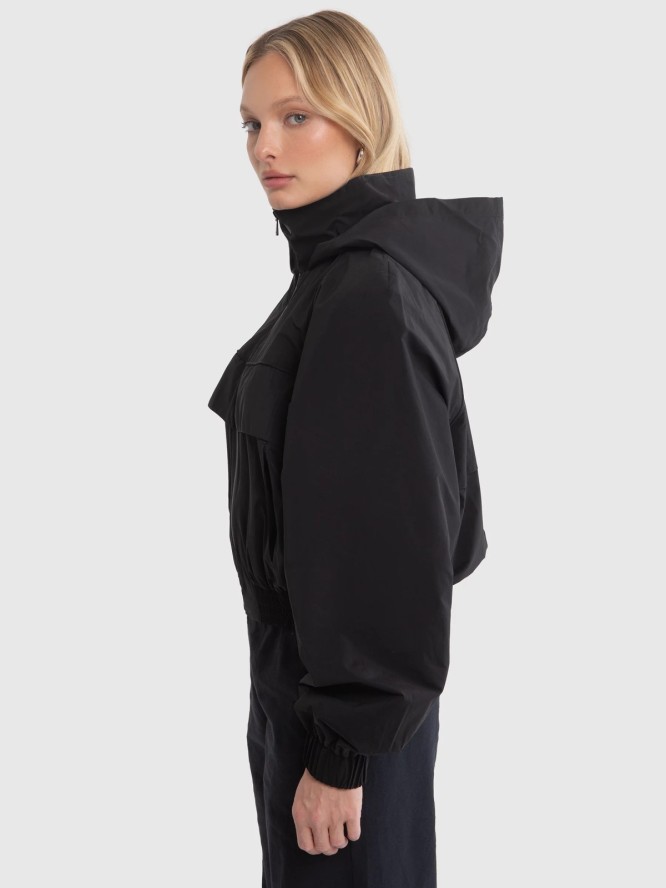 Kurtka damska o krótkim fasonie czarna Margo 906