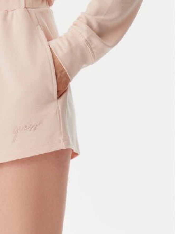 Guess Szorty materiałowe O5GD06 KCQP2 Różowy Regular Fit