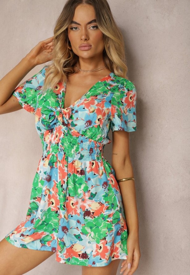 Zielony Kombinezon z Krótkimi Nogawkami i Ozdobnym Dekoltem z Wiskozy Coralia