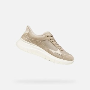 Buty sportowe damskie Geox Plummery Plus