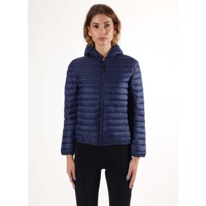 Kurtka z kaptur na co dzień na siłownię