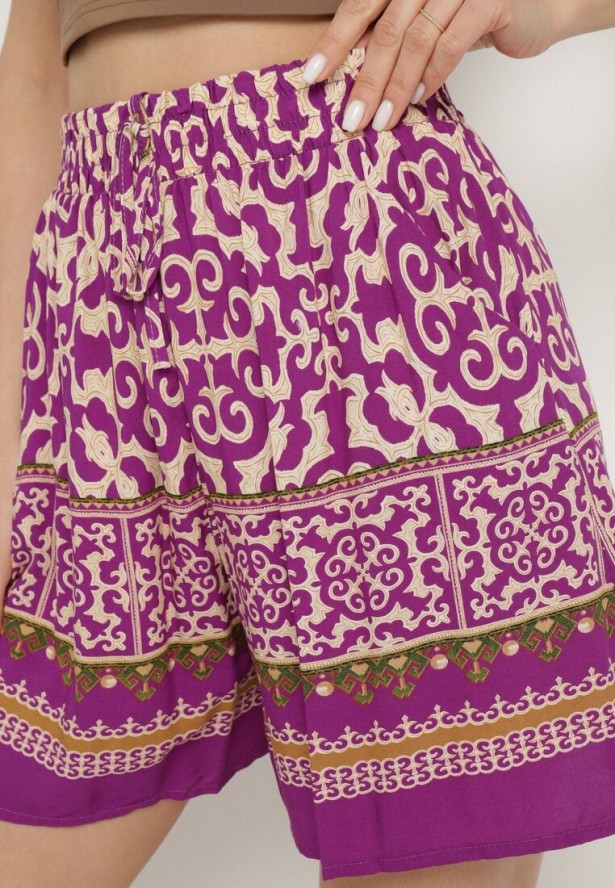 Fioletowe Bawełniane Szorty Bermudy w Etniczny Wzór z Gumką w Talii i Kieszeniami Vomena