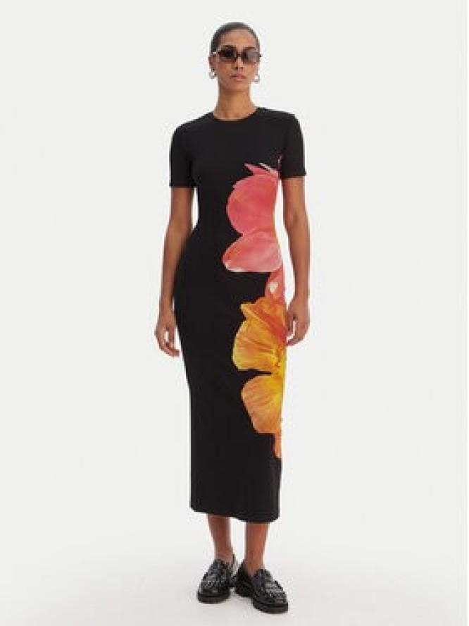 Desigual Sukienka codzienna 26SWVK26 Czarny Slim Fit
