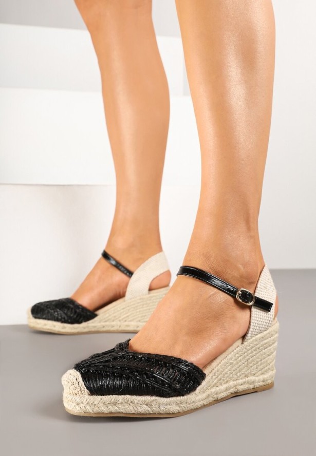 Czarne Sandały na Koturnie Ozdobione Plecionką z Juty Nelioras