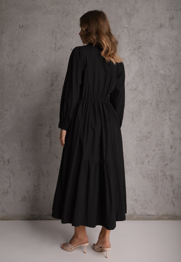 Czarna Rozkloszowana Sukienka Koszulowa z Bawełny i Wiskozy Zdobiona Klapami Gleta