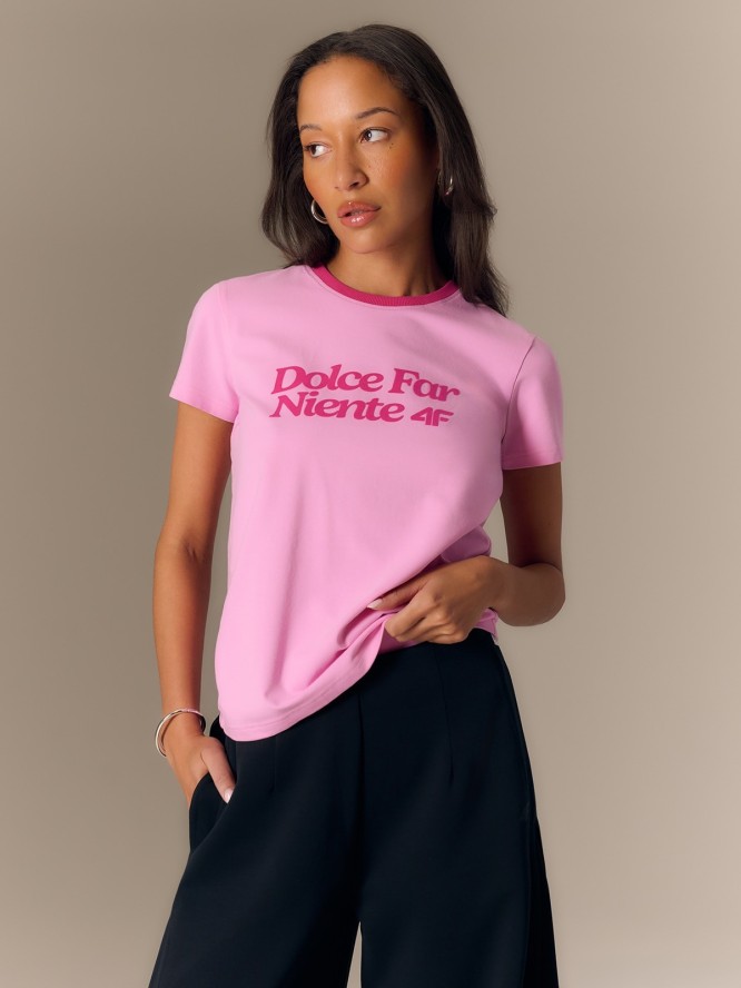 4F T-shirt regular z nadrukiem damski - różowy M