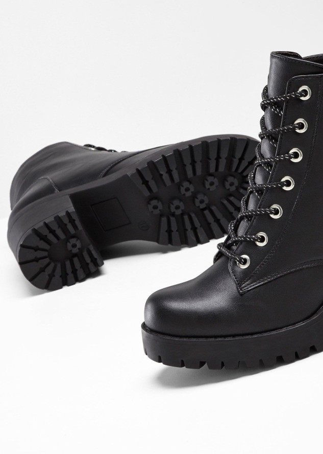 Botki sznurowane na obcasie słupkowym