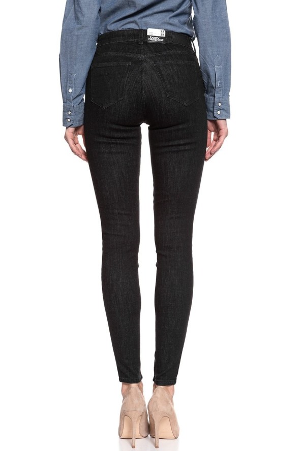 WRANGLER SKINNY RINSE BLACK W28KHS32R 112128275