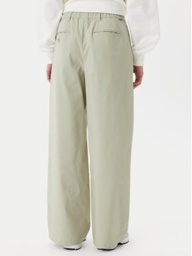 New Balance Spodnie materiałowe Boylston WP51538 Zielony Relaxed Fit