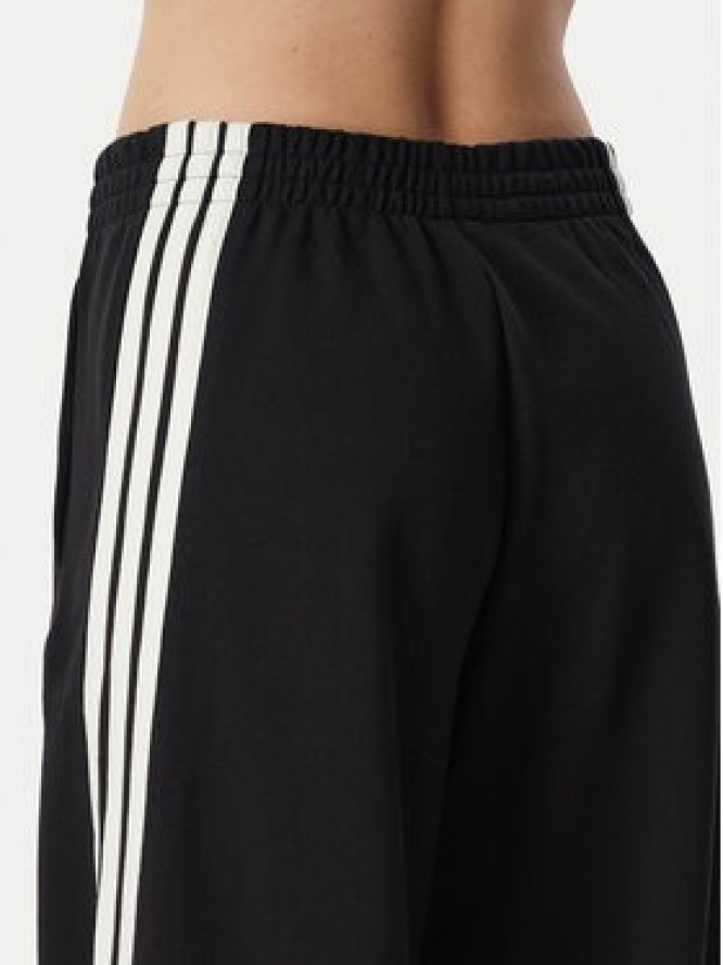 adidas Spodnie dresowe 3-Stripes KV9868 Czarny Wide Fit