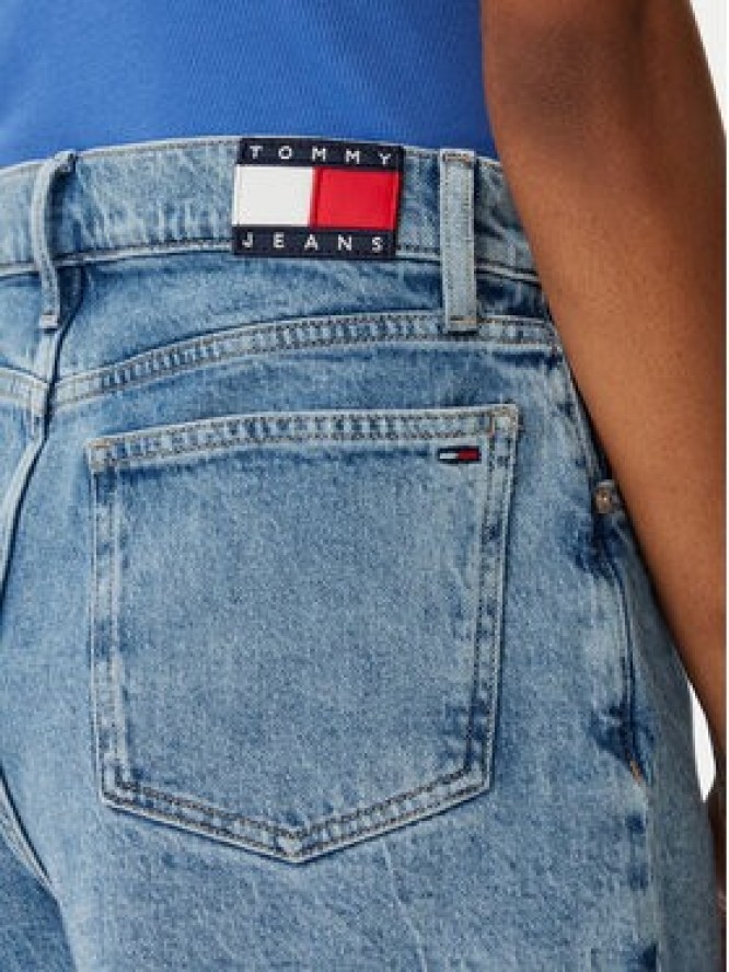 Tommy Jeans Szorty jeansowe DW0DW22691 Niebieski jasny Regular Fit
