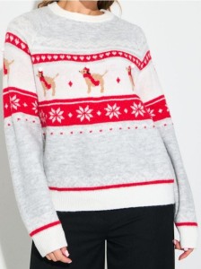 Świąteczny sweter z pieskami i zimowym wzorem - wielobarwny