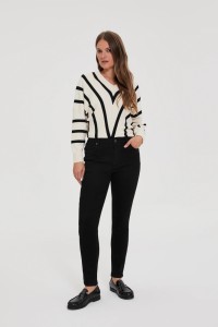 Jeansy typu skinny