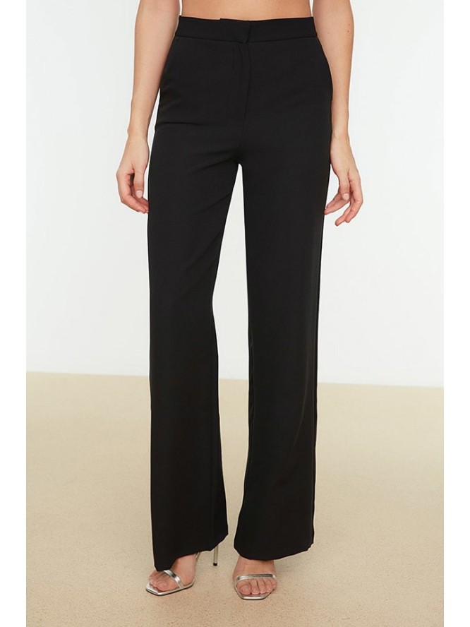 trendyol Spodnie w kolorze czarnym rozmiar: 36